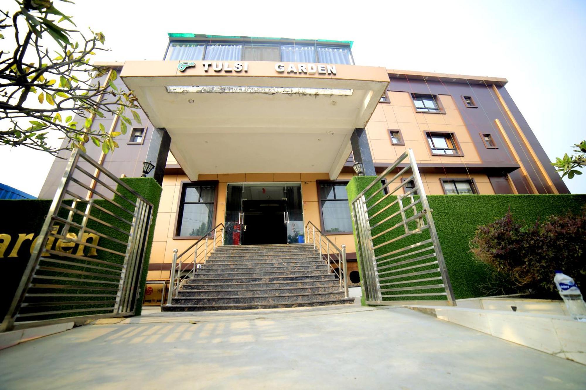 The Tulsi Garden Vrindavan Near Omaxe City Zewnętrze zdjęcie
